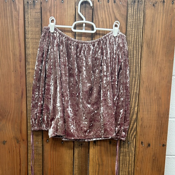 American Eagle size small pink off the shoulder top - Picture 8 of 8